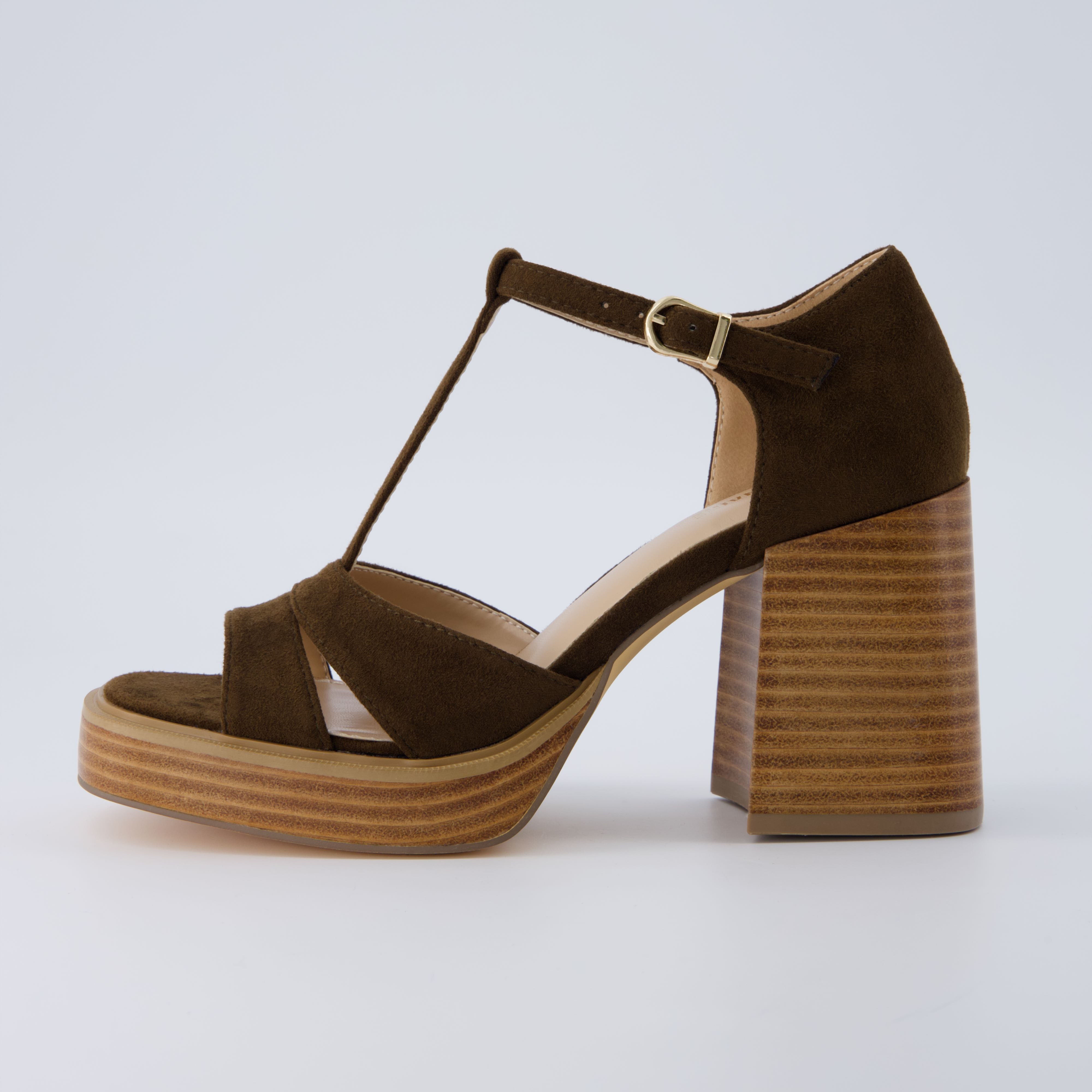 Delano Platform Mary Jane