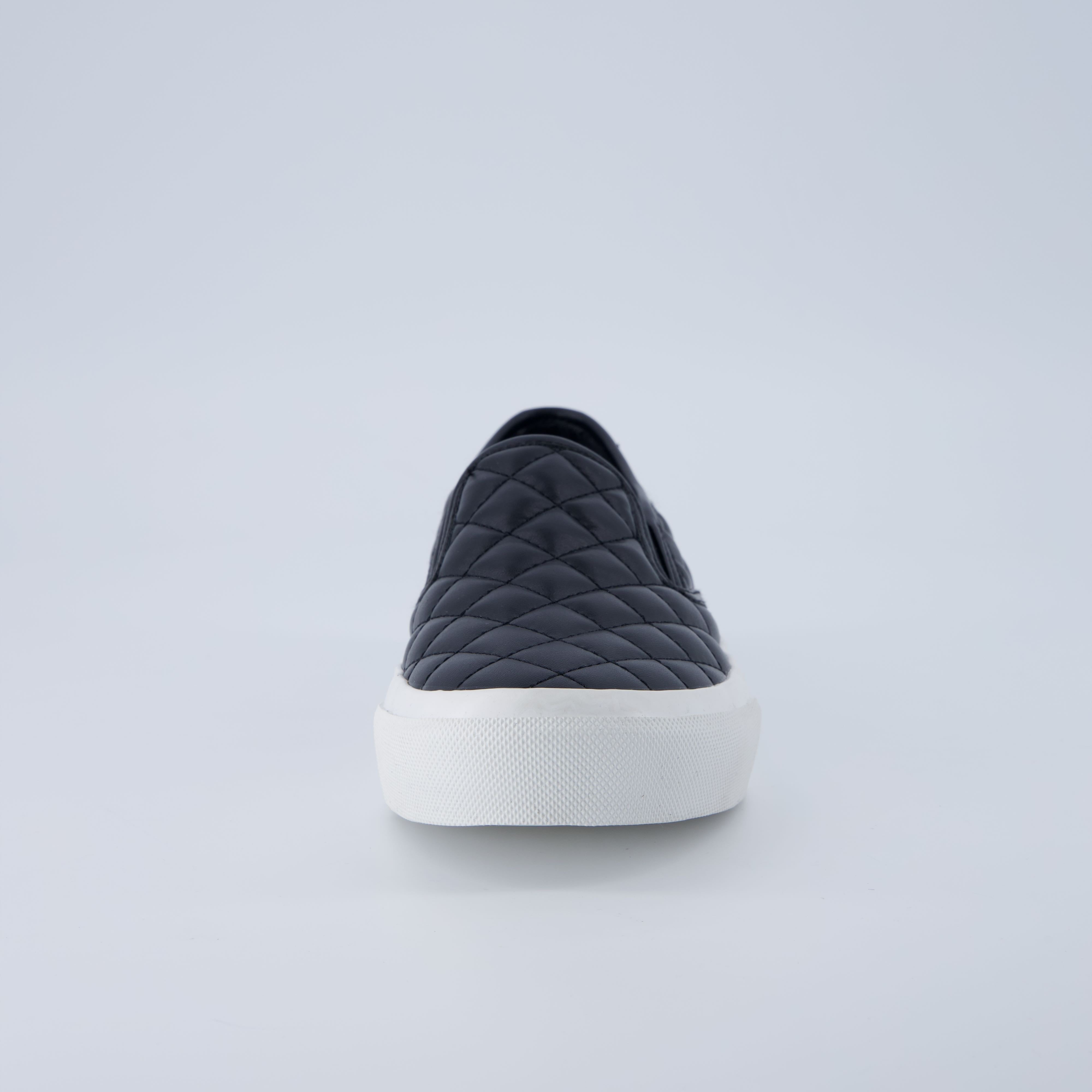 Faze Women’s Quilted Slip-On Sneaker Black