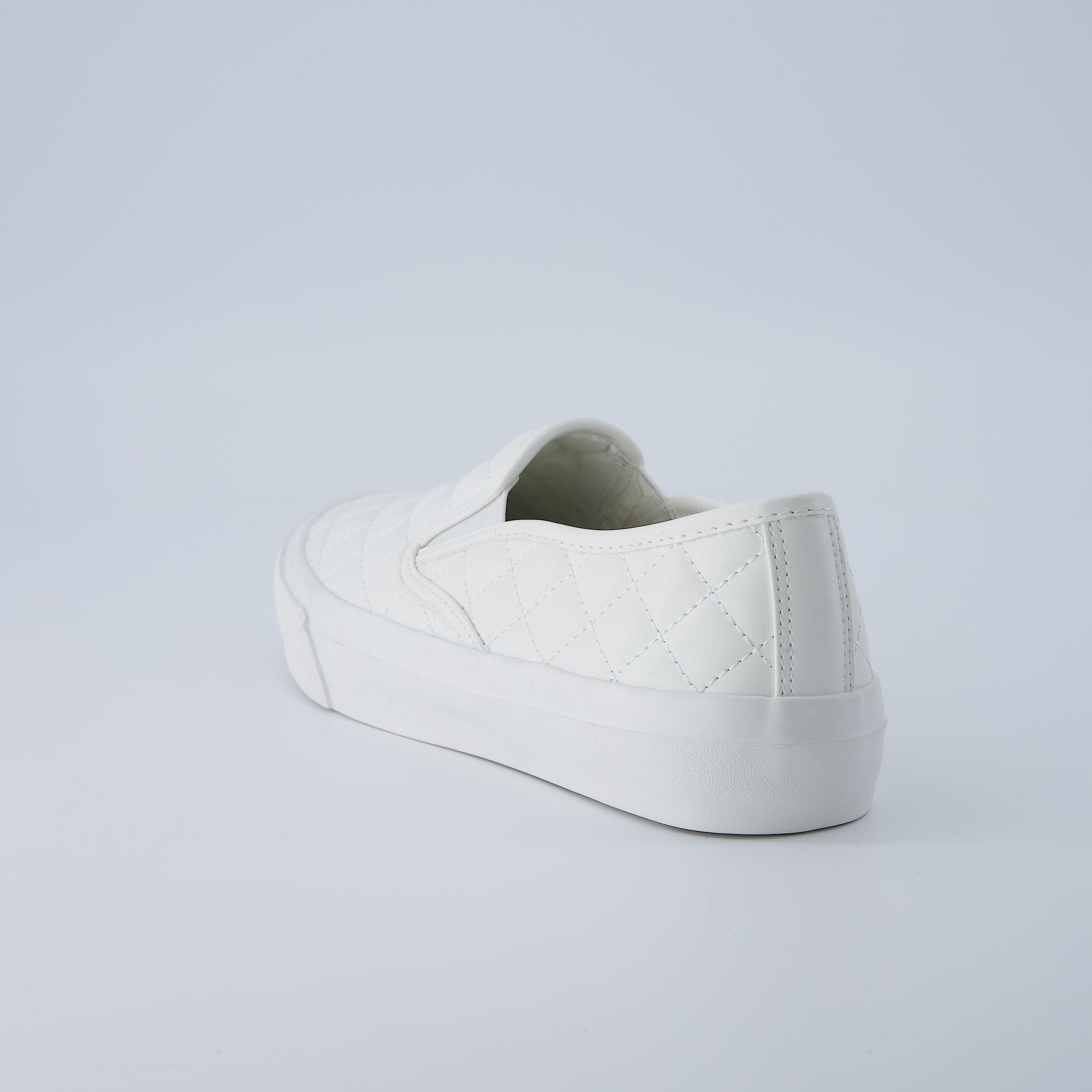 Faze Women’s Quilted Slip-On Sneaker White