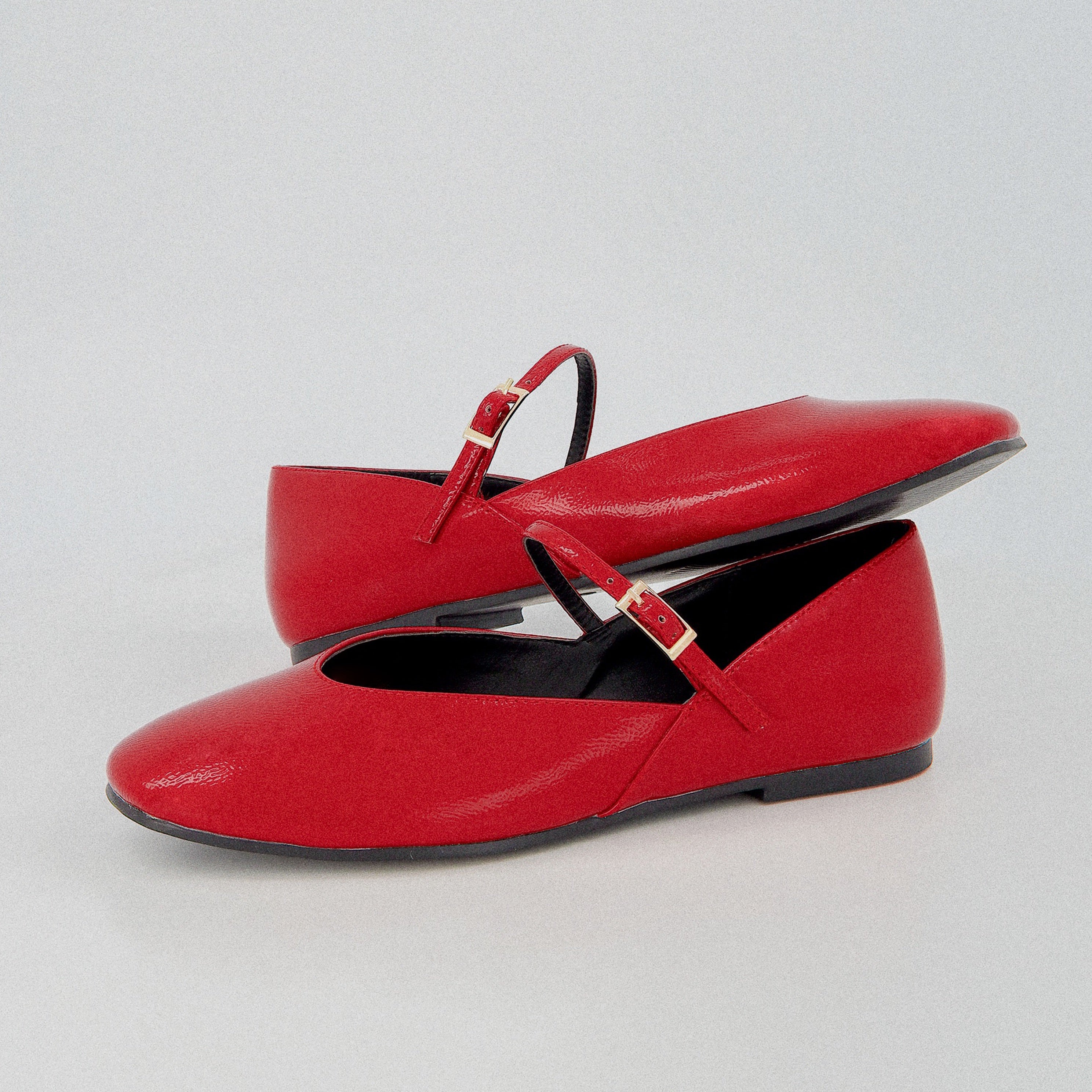 Cushionaire Women's Amour Mary Jane Flat