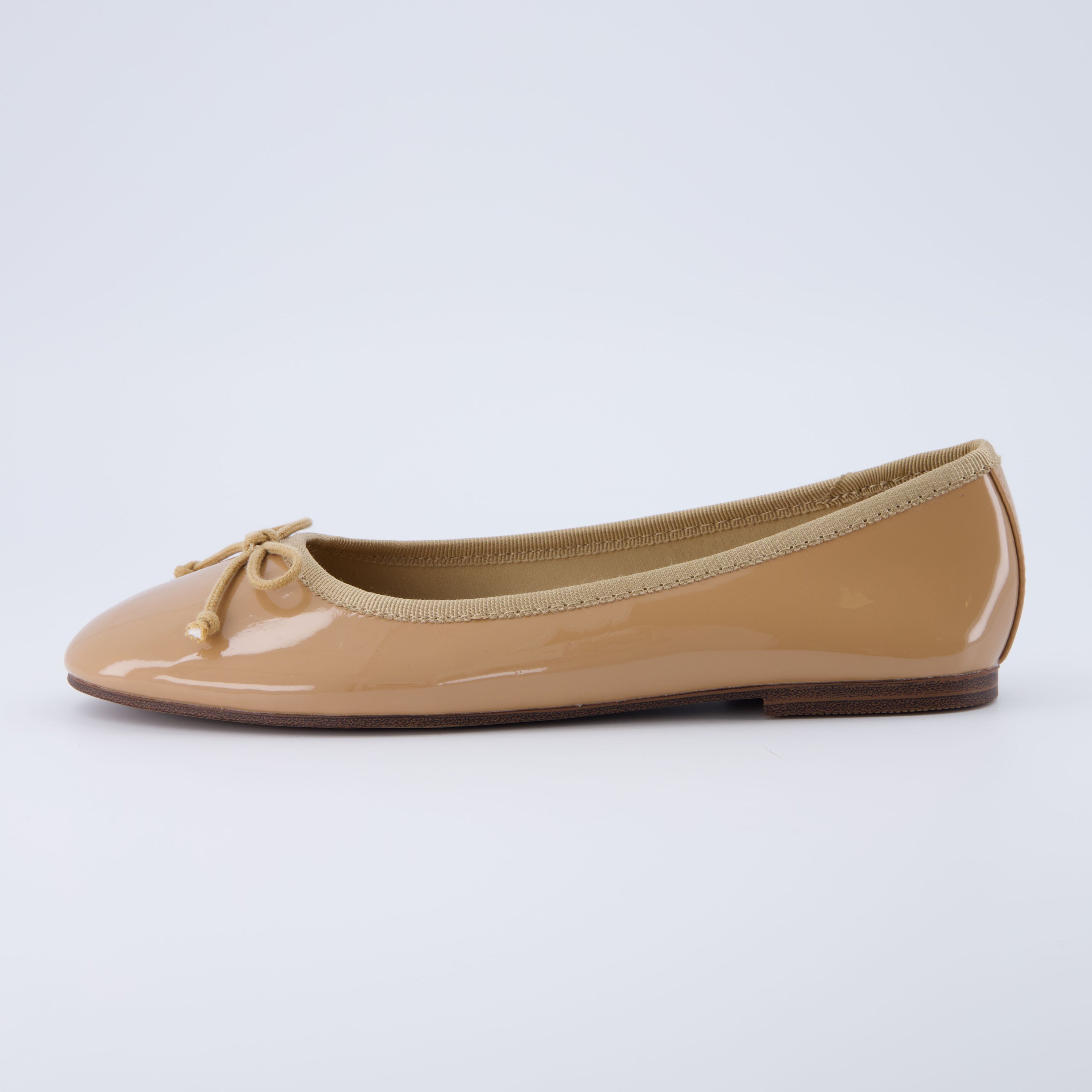 Como Ballerina Flat Tan Patent