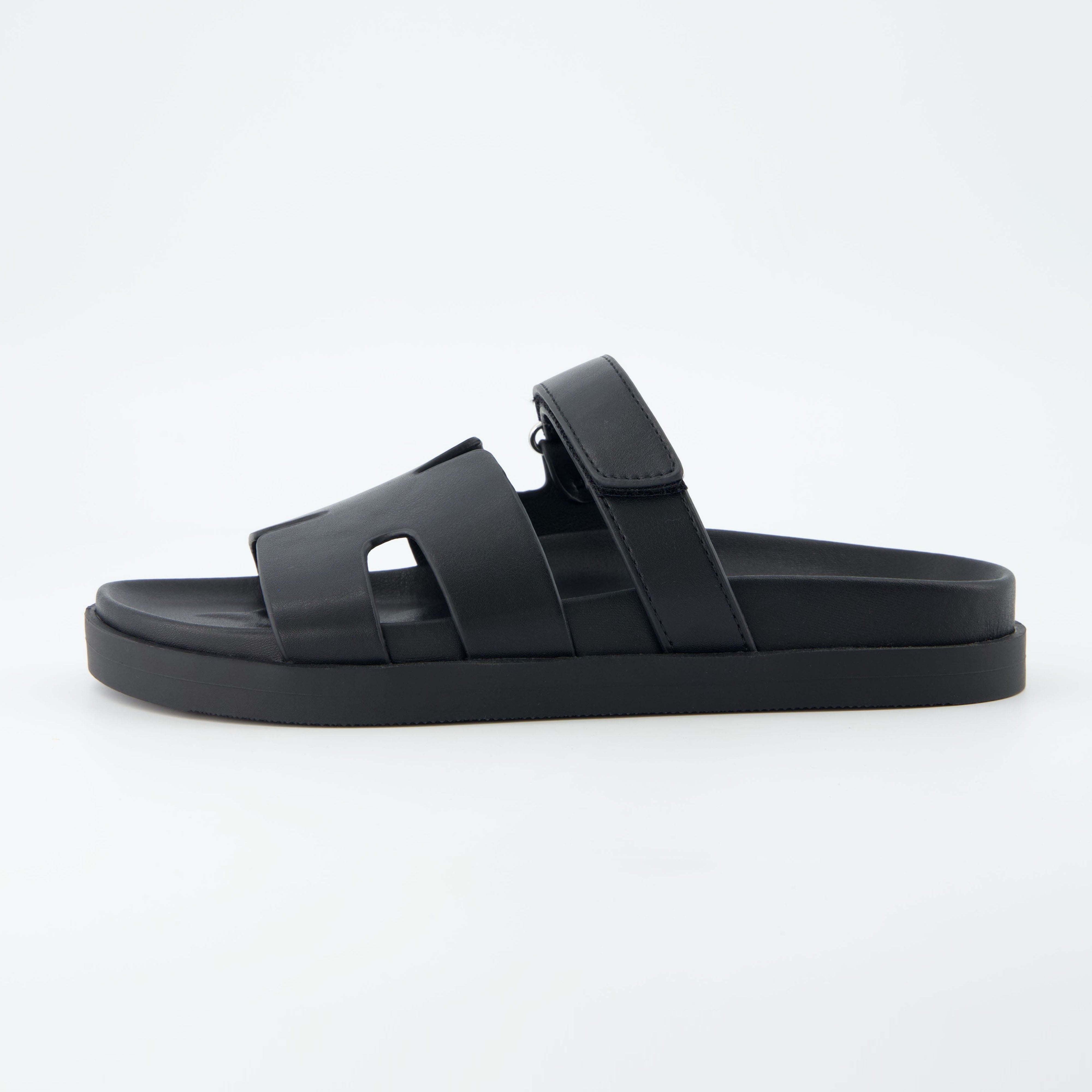 Estate Footbed Sandal Black Medium