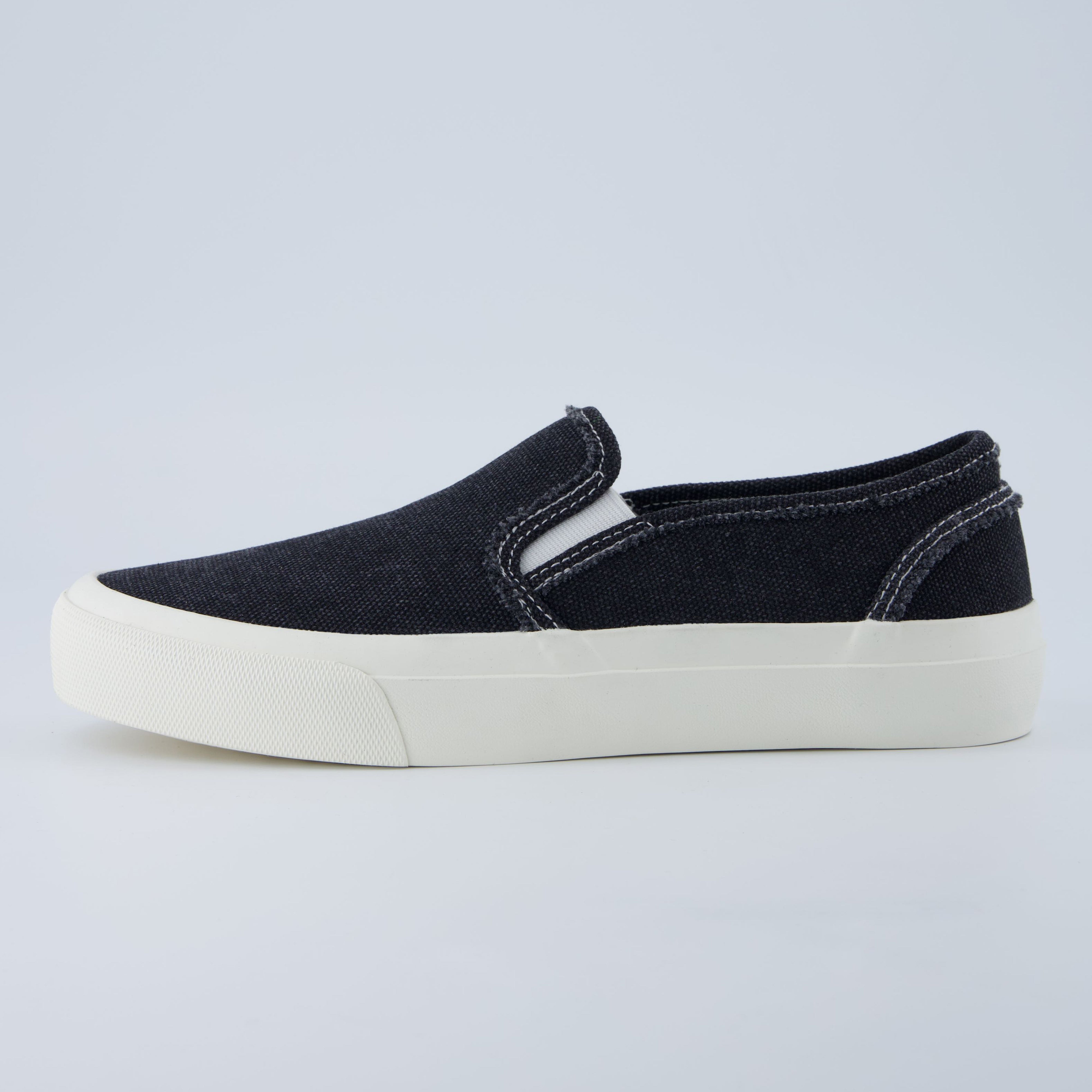 Fulton Women’s Slip-On Sneaker Black