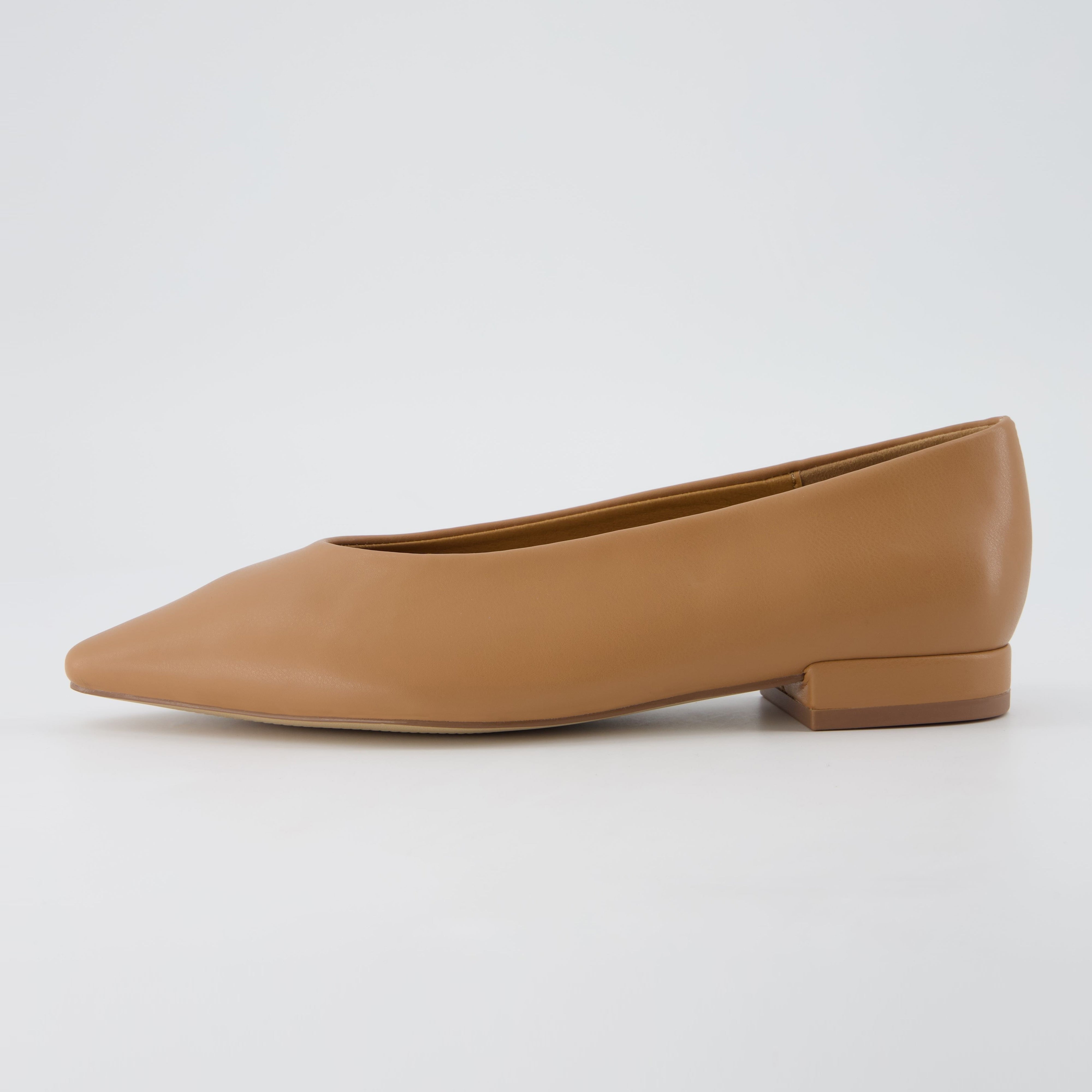 Gabor Slip-On Flat Tan