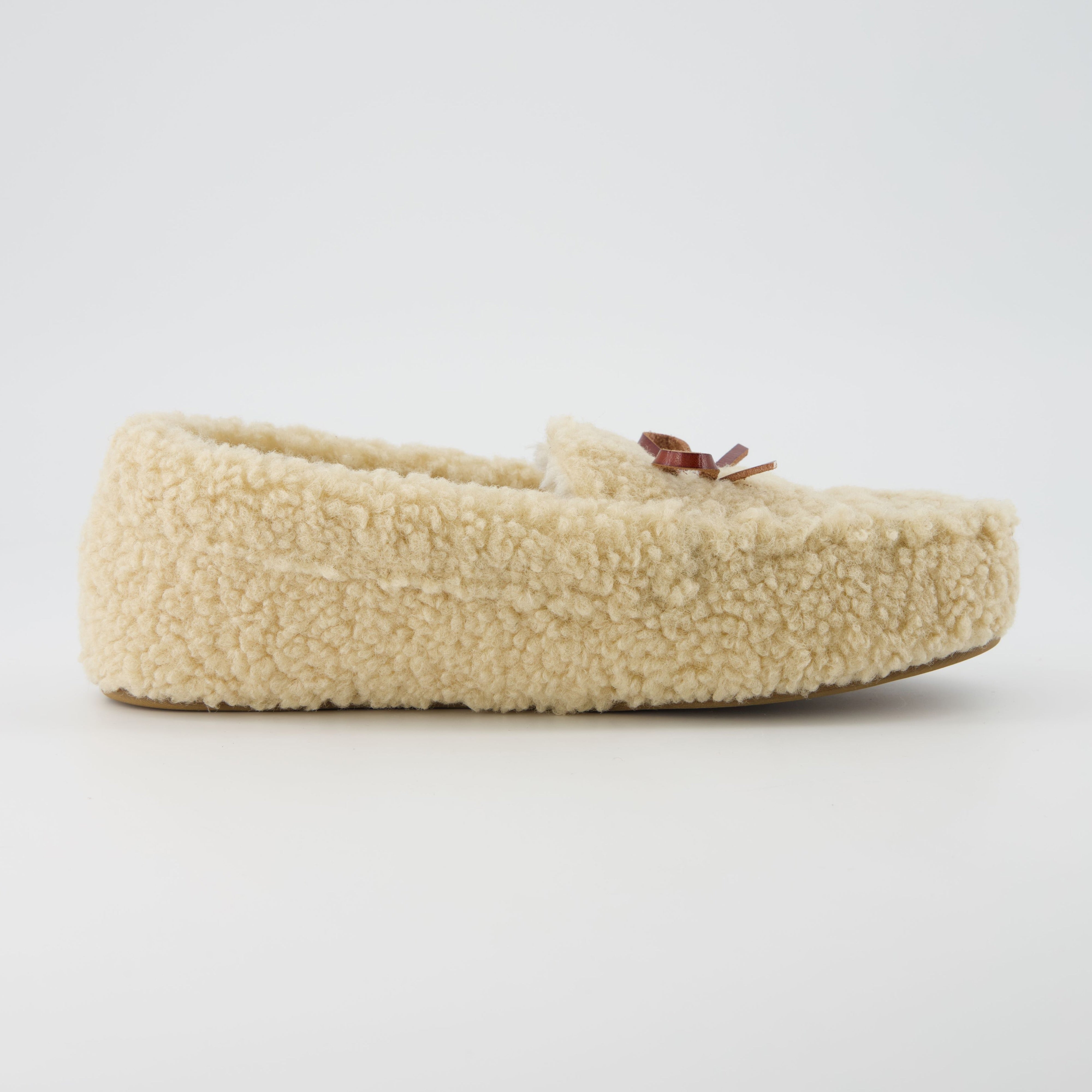 Star Sherpa Moccasin Slippers Beige