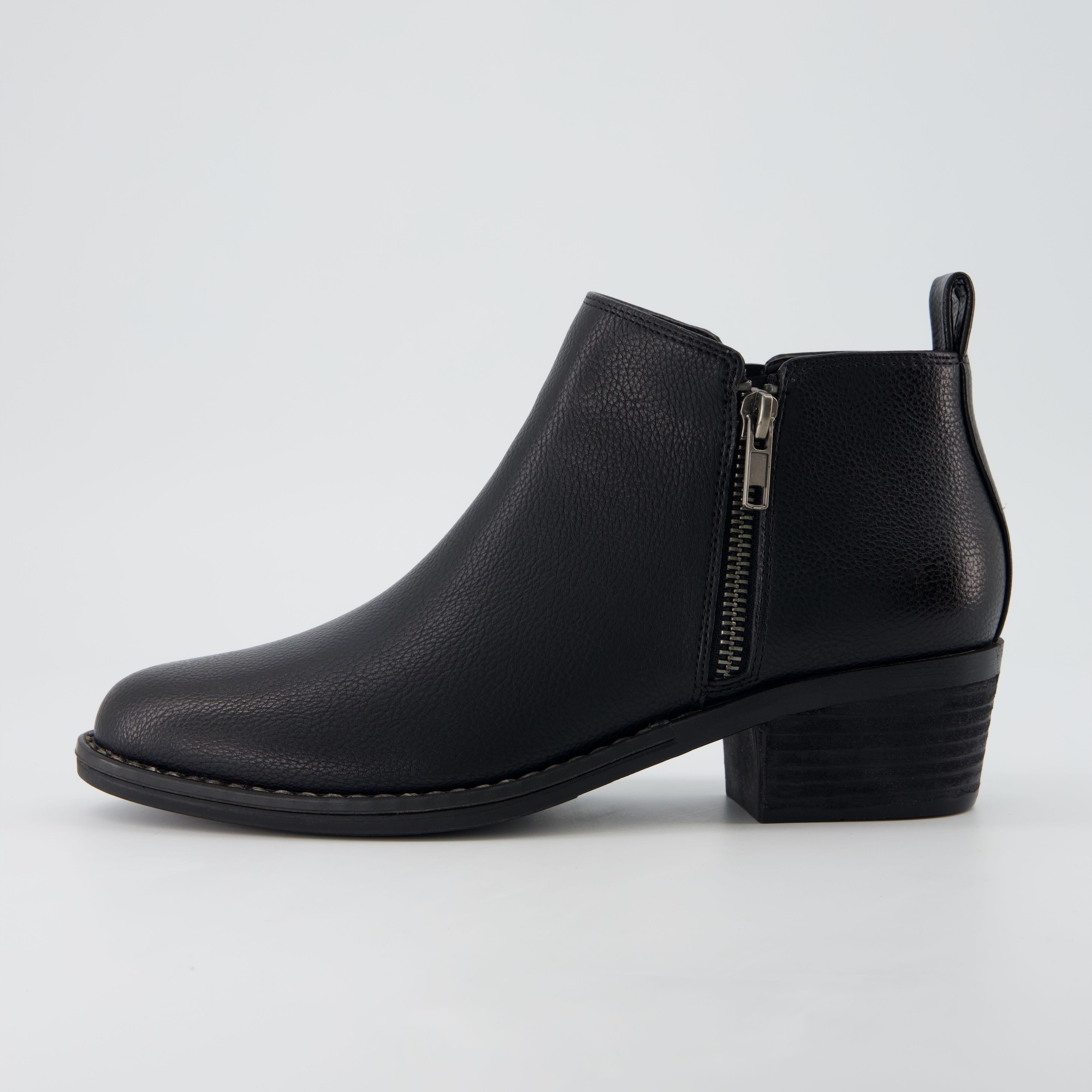 Taco Ankle Boot Black