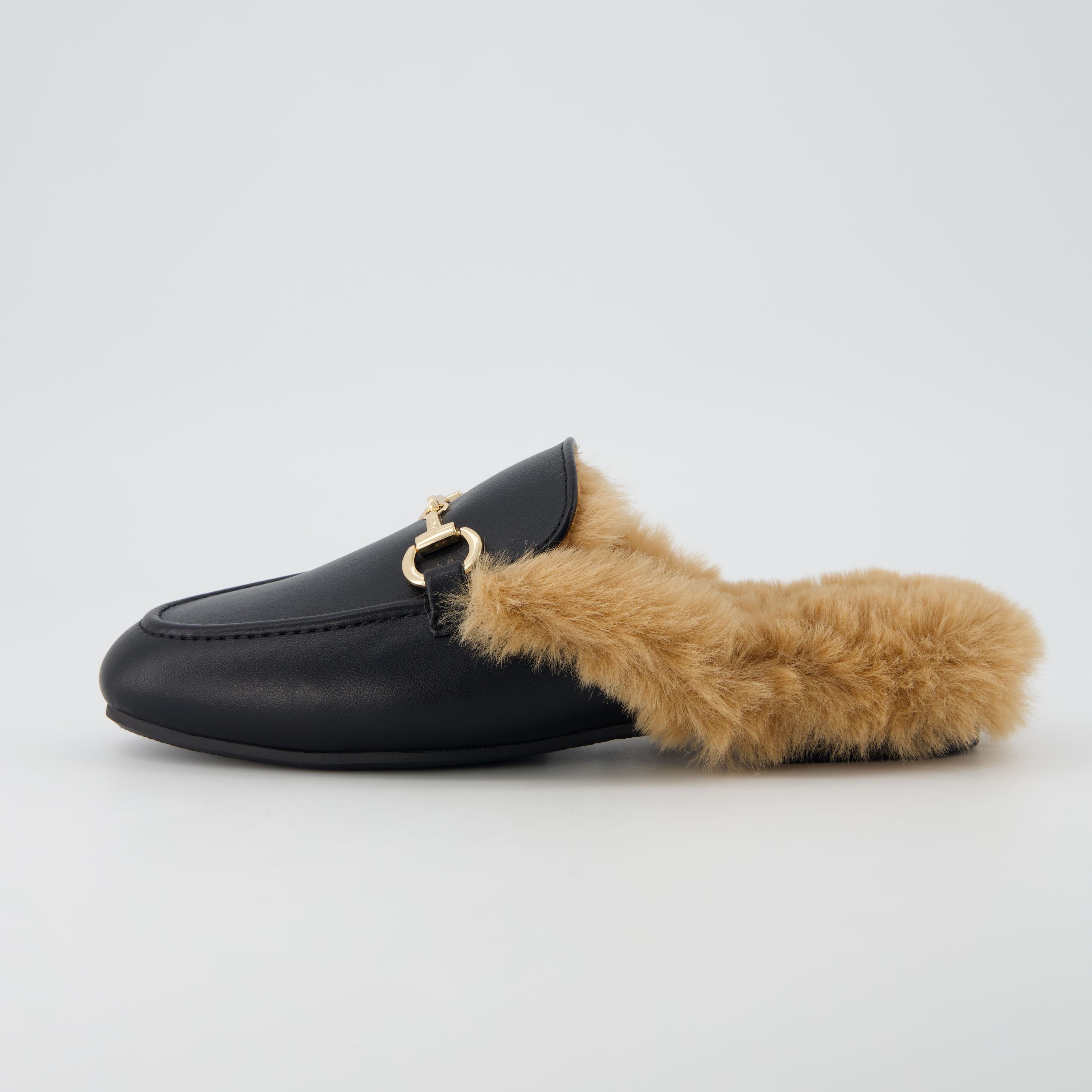 Yoga Slip On Mule Black Fur Medium