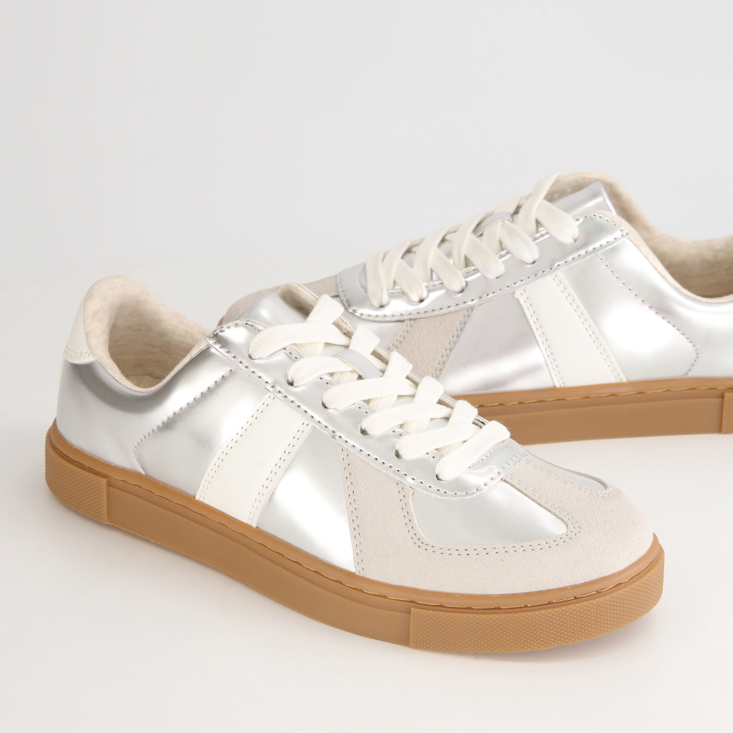 Bailey Lace Up Sneaker