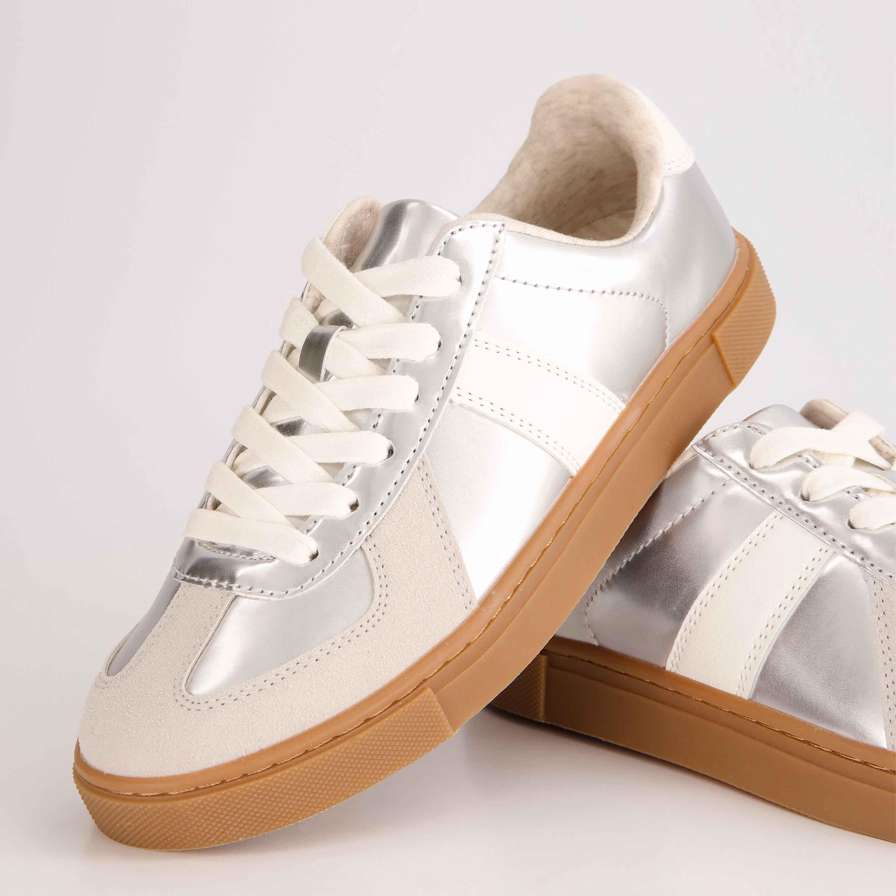 Bailey Lace Up Sneaker