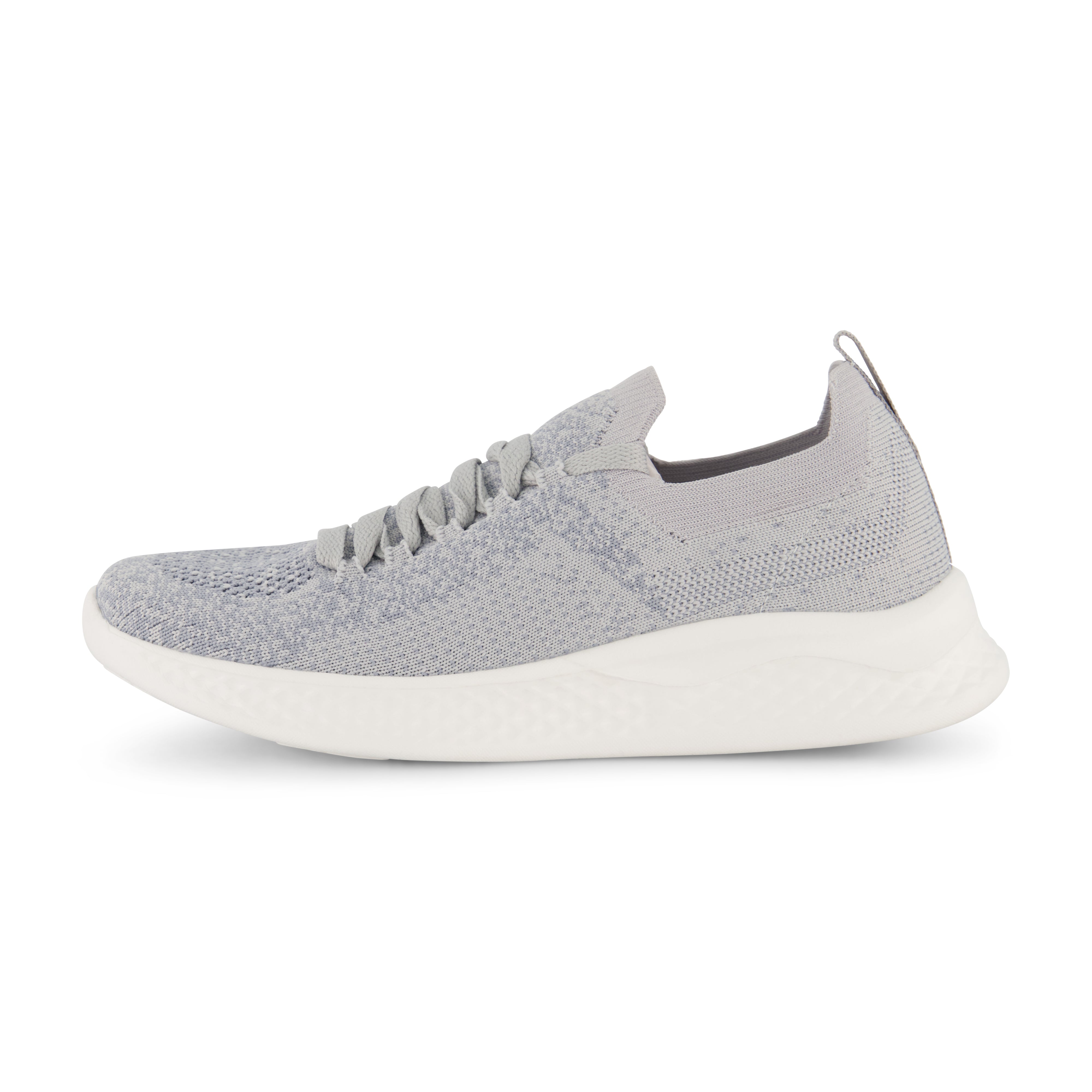 Damian Knit Trainer